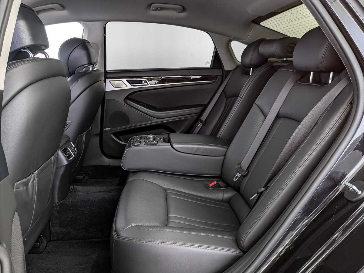Genesis G80 с пробегом — 2019 год. Фото: #17