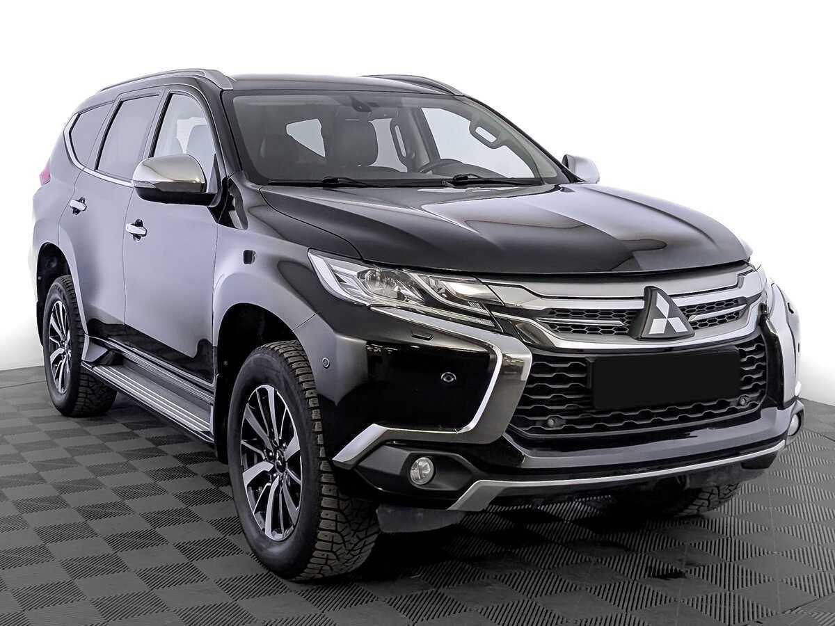 Mitsubishi Pajero Sport с пробегом — 2020 год. Фото: #2