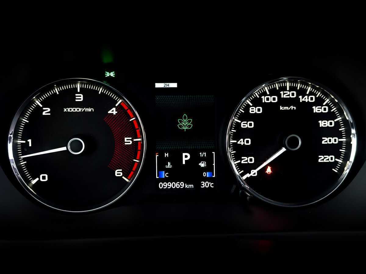 Mitsubishi Pajero Sport с пробегом — 2020 год. Фото: #12