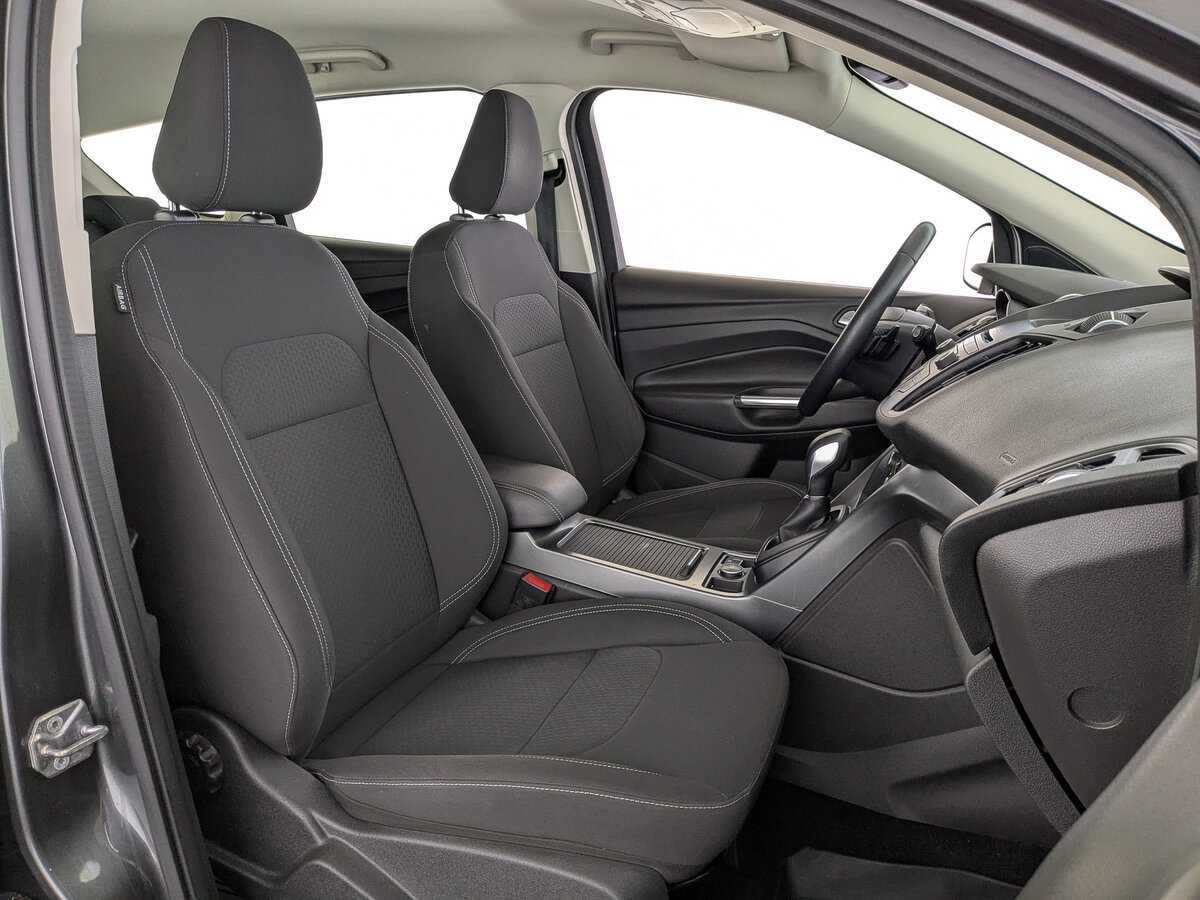 Ford Kuga с пробегом — 2018 год. Фото: #23