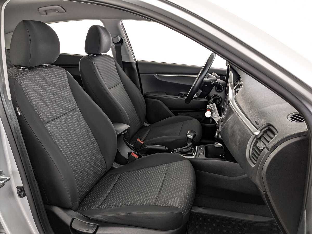 Kia Rio с пробегом — 2020 год. Фото: #23