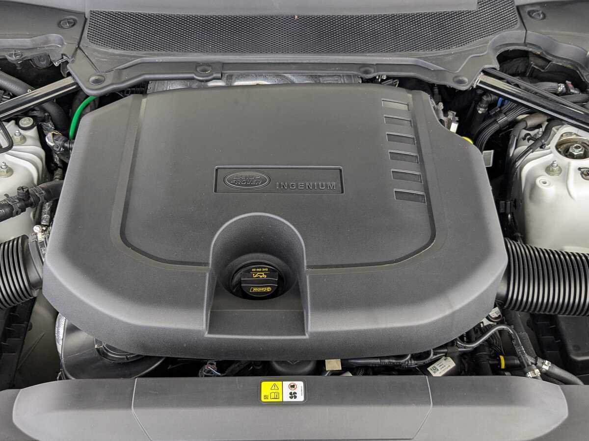 Land Rover Range Rover Sport с пробегом — 2021 год. Фото: #8