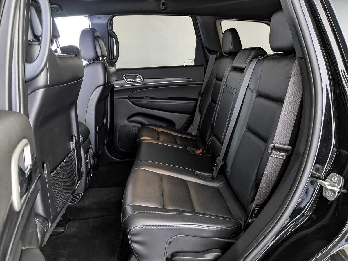 Jeep Grand Cherokee с пробегом — 2021 год. Фото: #17