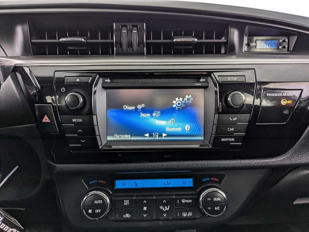 Toyota Corolla с пробегом — 2014 год. Фото: #14