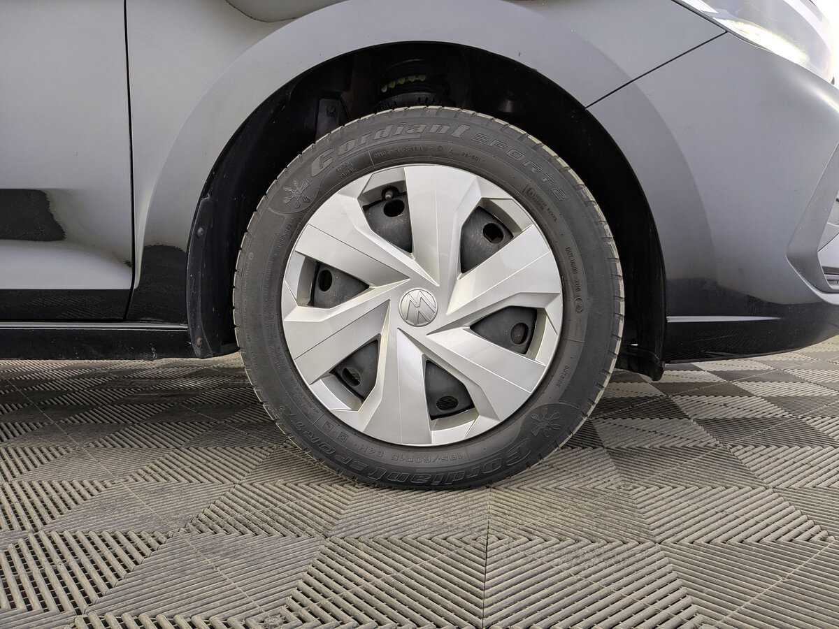 Volkswagen Polo с пробегом — 2020 год. Фото: #10