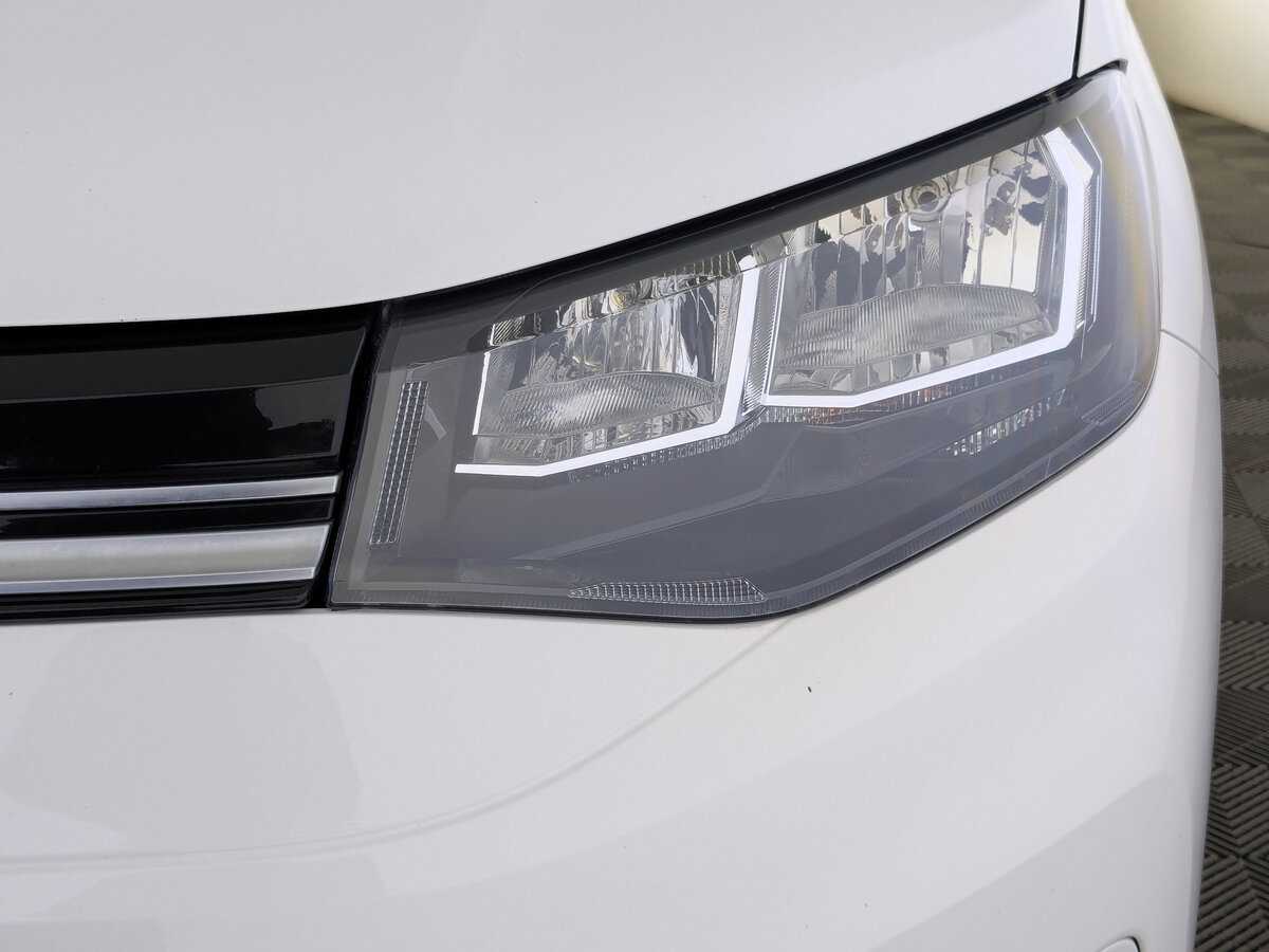 Volkswagen Caddy с пробегом — 2021 год. Фото: #10