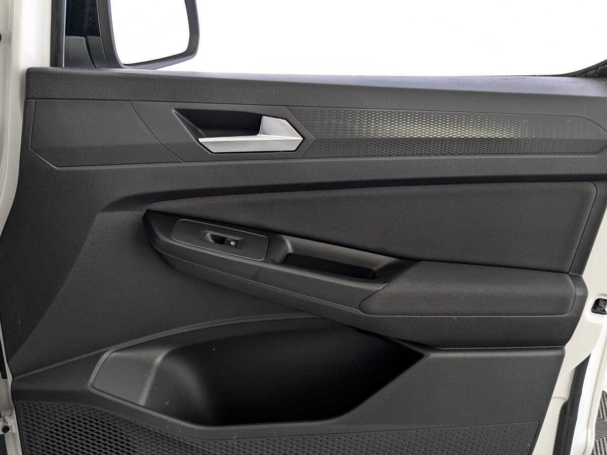 Volkswagen Caddy с пробегом — 2021 год. Фото: #23