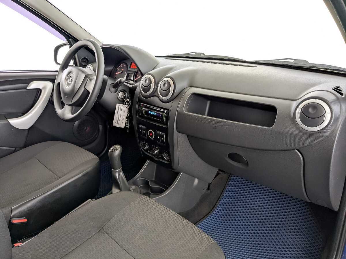 Lada (ВАЗ) Largus с пробегом — 2013 год. Фото: #10