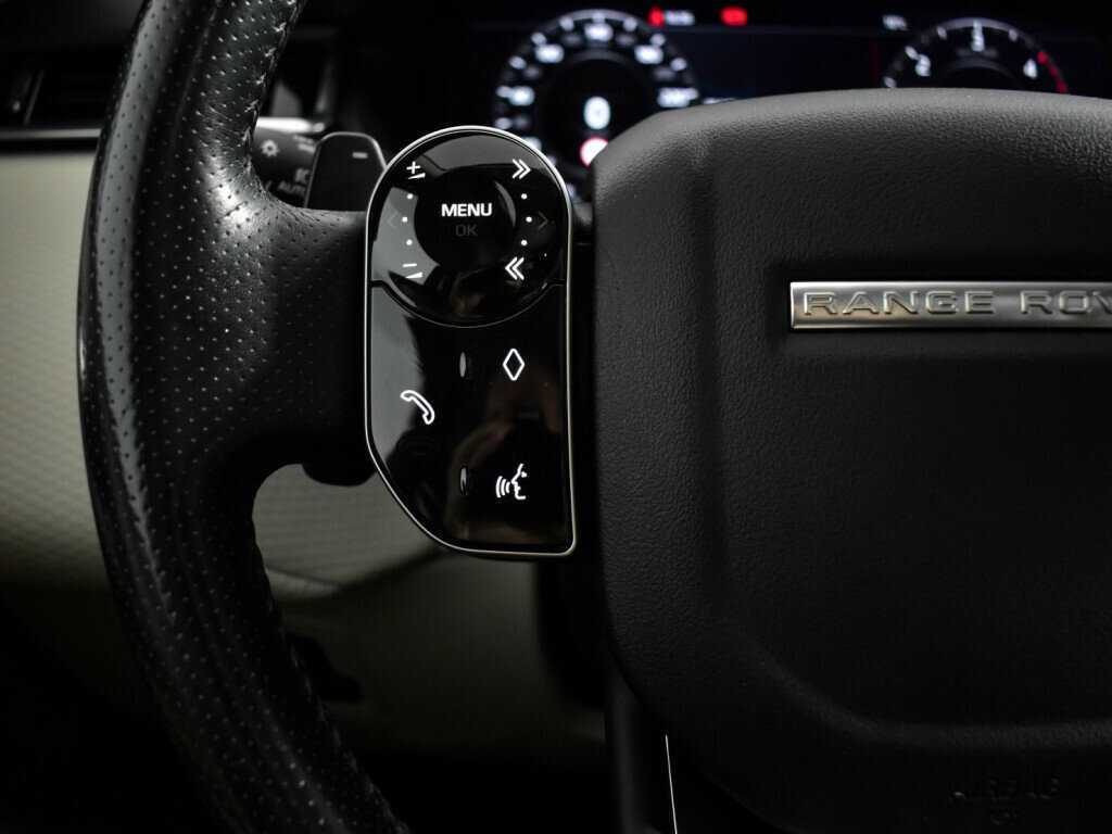 Land Rover Range Rover Velar с пробегом — 2018 год. Фото: #16