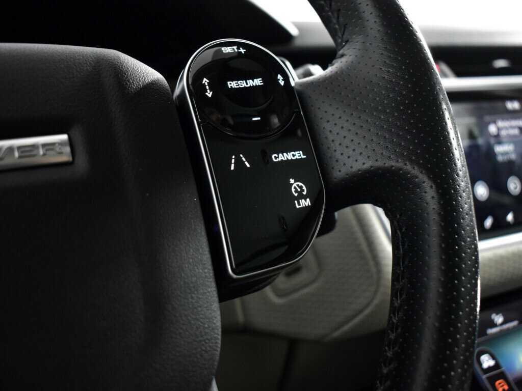 Land Rover Range Rover Velar с пробегом — 2018 год. Фото: #17