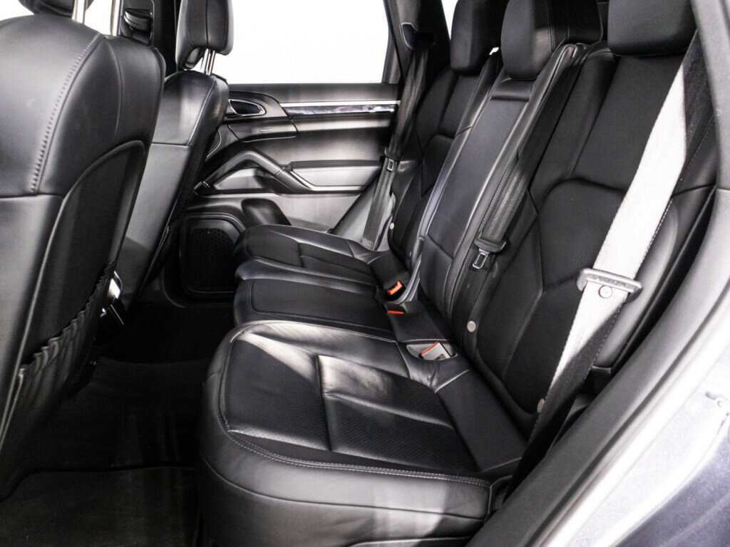 Porsche Cayenne с пробегом — 2014 год. Фото: #9