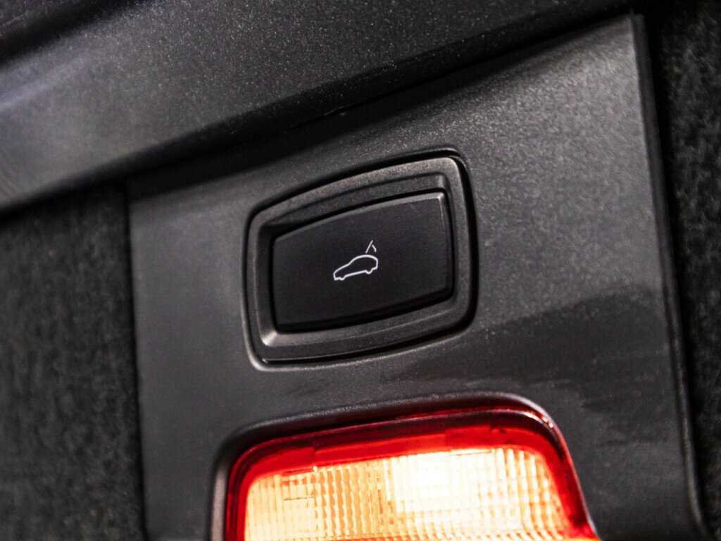 Porsche Cayenne с пробегом — 2014 год. Фото: #14