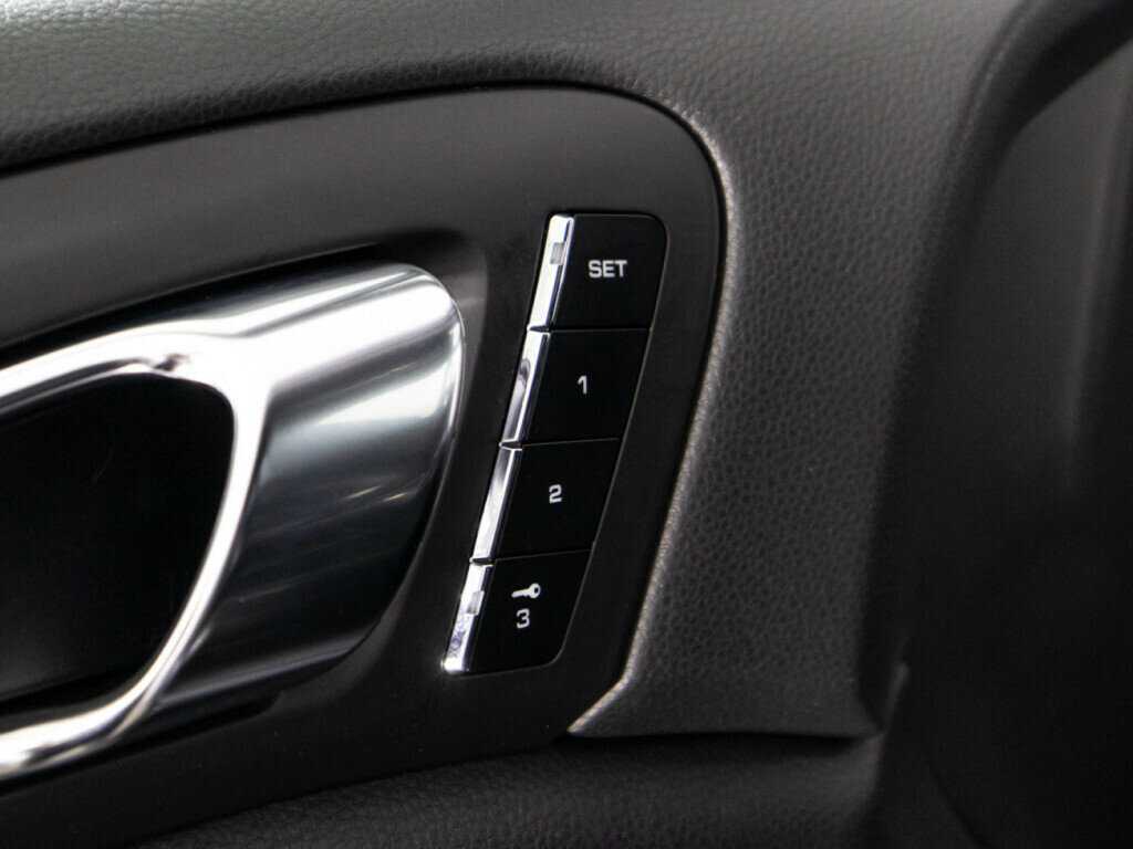 Porsche Cayenne с пробегом — 2014 год. Фото: #21