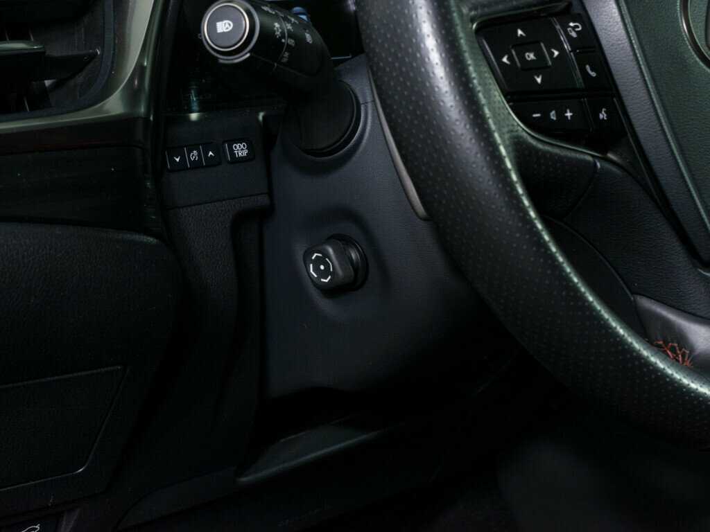 Lexus ES с пробегом — 2020 год. Фото: #16