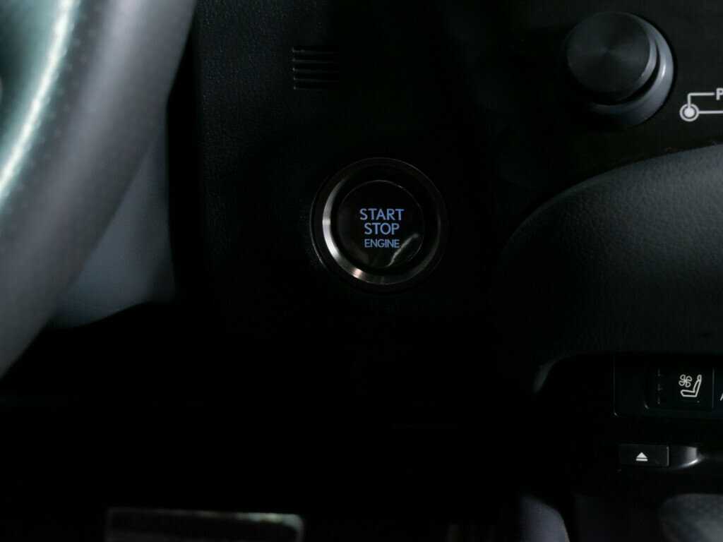 Lexus ES с пробегом — 2020 год. Фото: #18