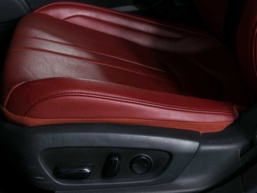 Lexus ES с пробегом — 2020 год. Фото: #20