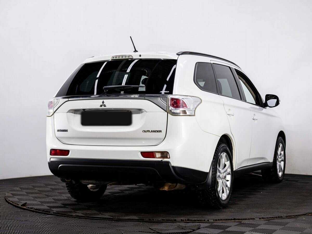 Mitsubishi Outlander с пробегом — 2012 год. Фото: #5