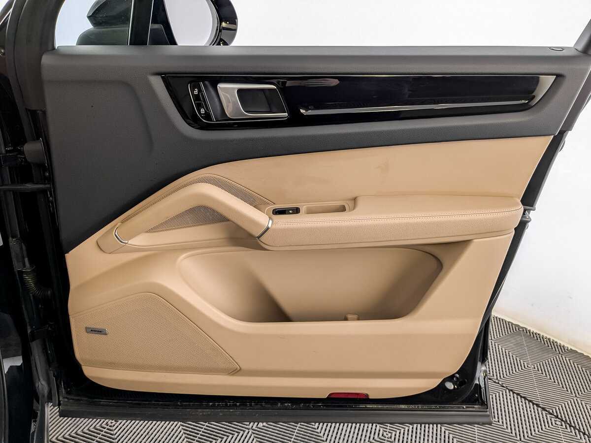 Porsche Cayenne с пробегом — 2020 год. Фото: #23