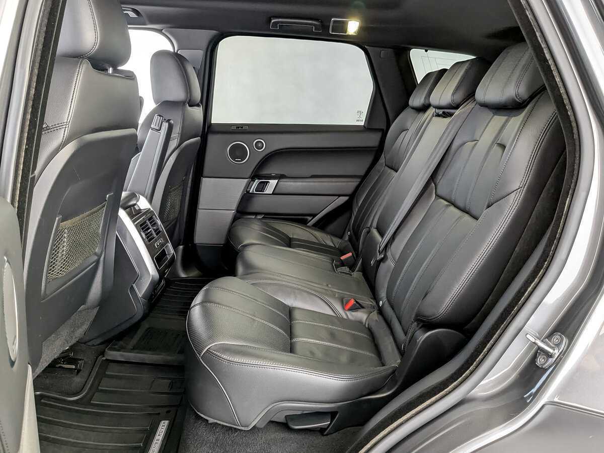 Land Rover Range Rover Sport с пробегом — 2016 год. Фото: #11