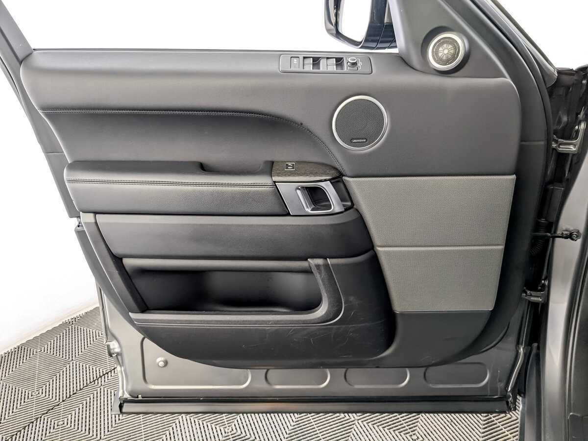 Land Rover Range Rover Sport с пробегом — 2016 год. Фото: #18