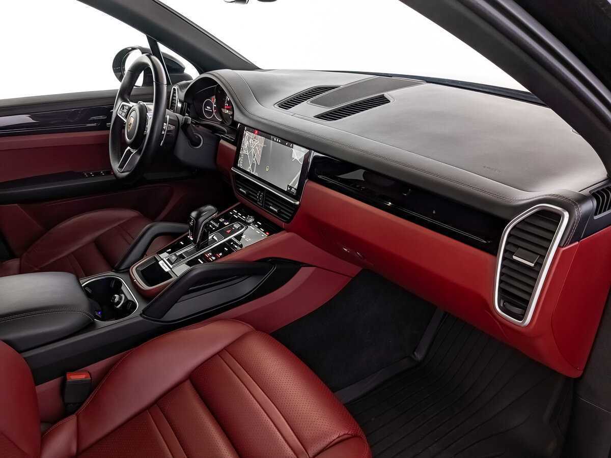 Porsche Cayenne с пробегом — 2020 год. Фото: #12