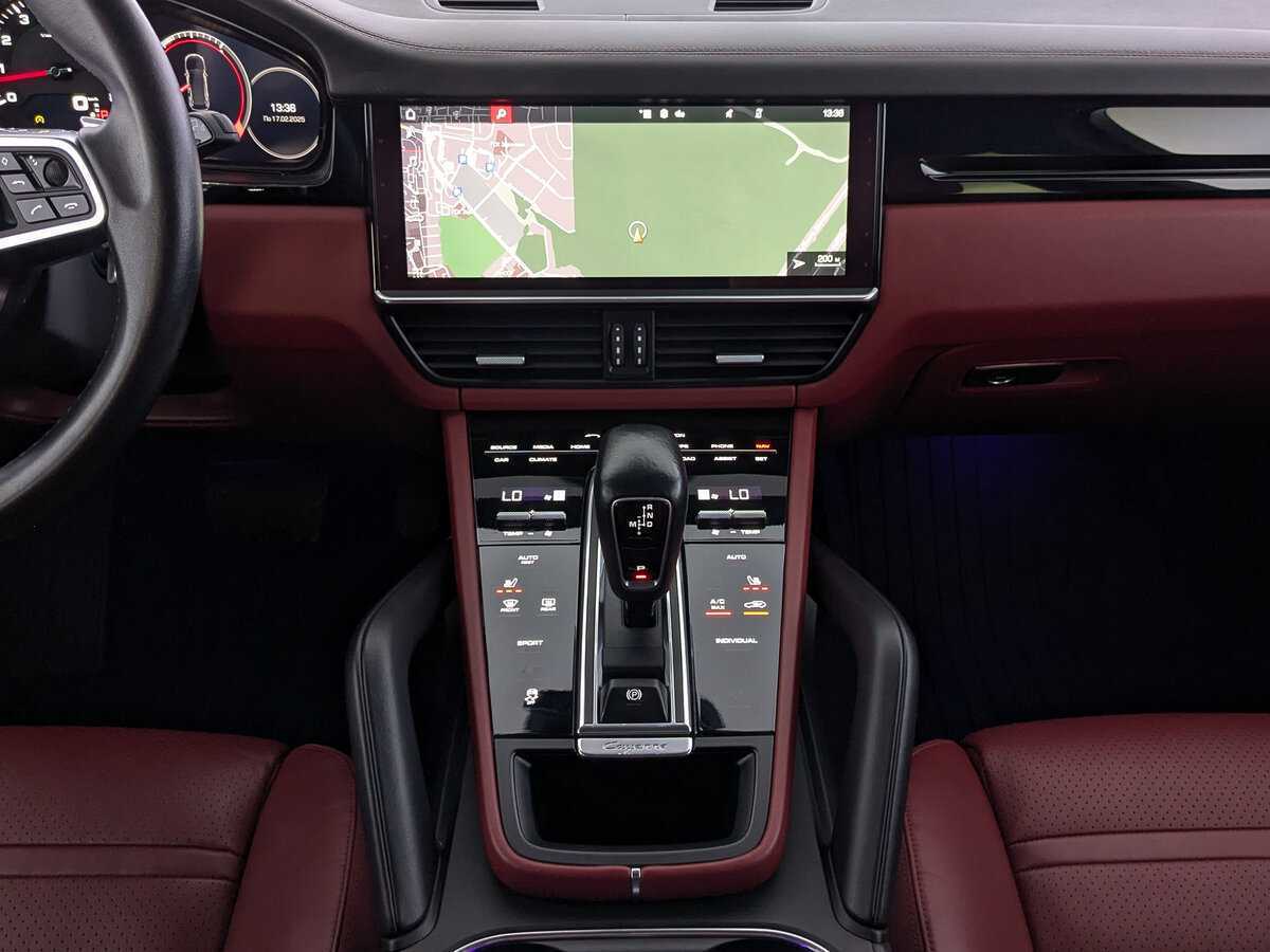 Porsche Cayenne с пробегом — 2020 год. Фото: #16