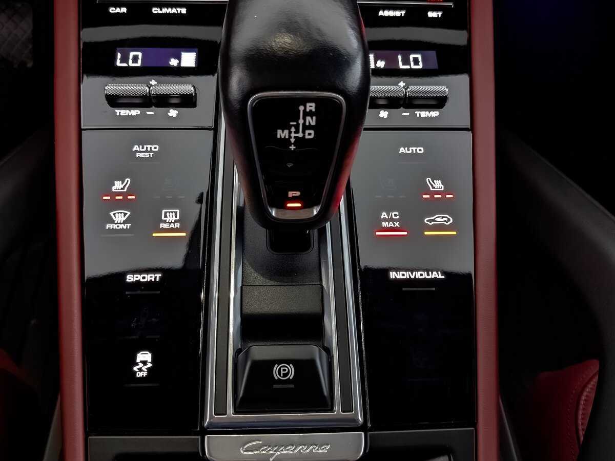 Porsche Cayenne с пробегом — 2020 год. Фото: #26