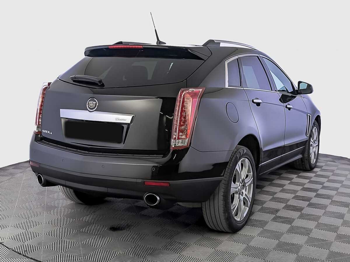 Cadillac SRX с пробегом — 2015 год. Фото: #4