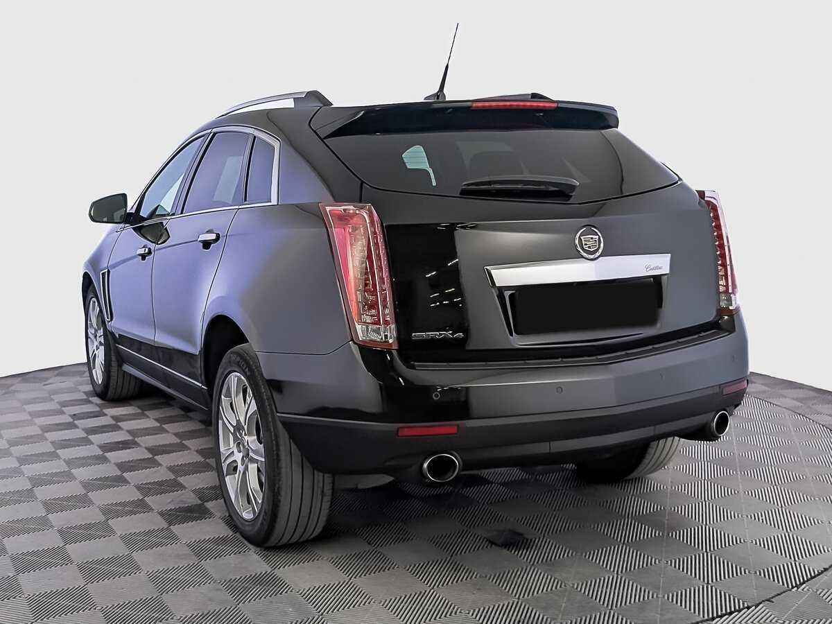 Cadillac SRX с пробегом — 2015 год. Фото: #6