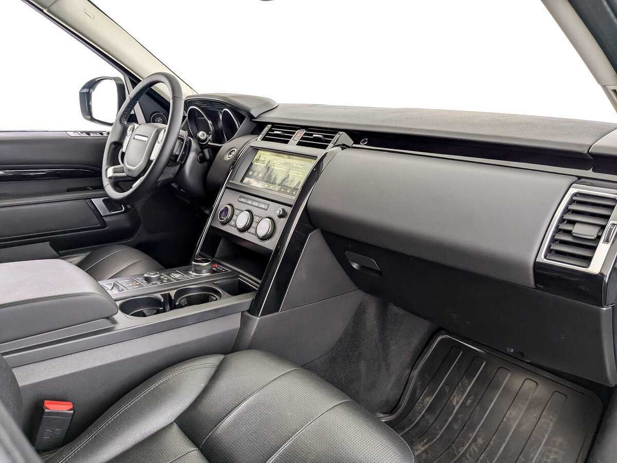 Land Rover Discovery с пробегом — 2019 год. Фото: #10