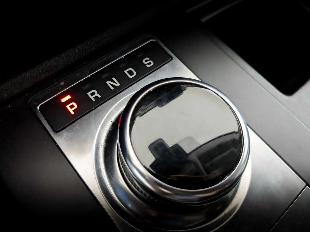 Land Rover Discovery с пробегом — 2019 год. Фото: #26