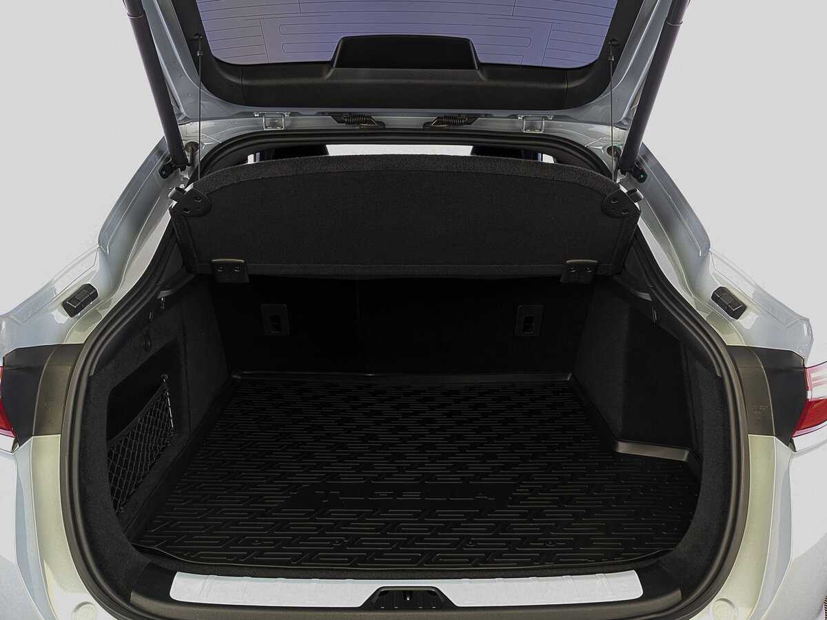 Geely Tugella с пробегом — 2023 год. Фото: #9