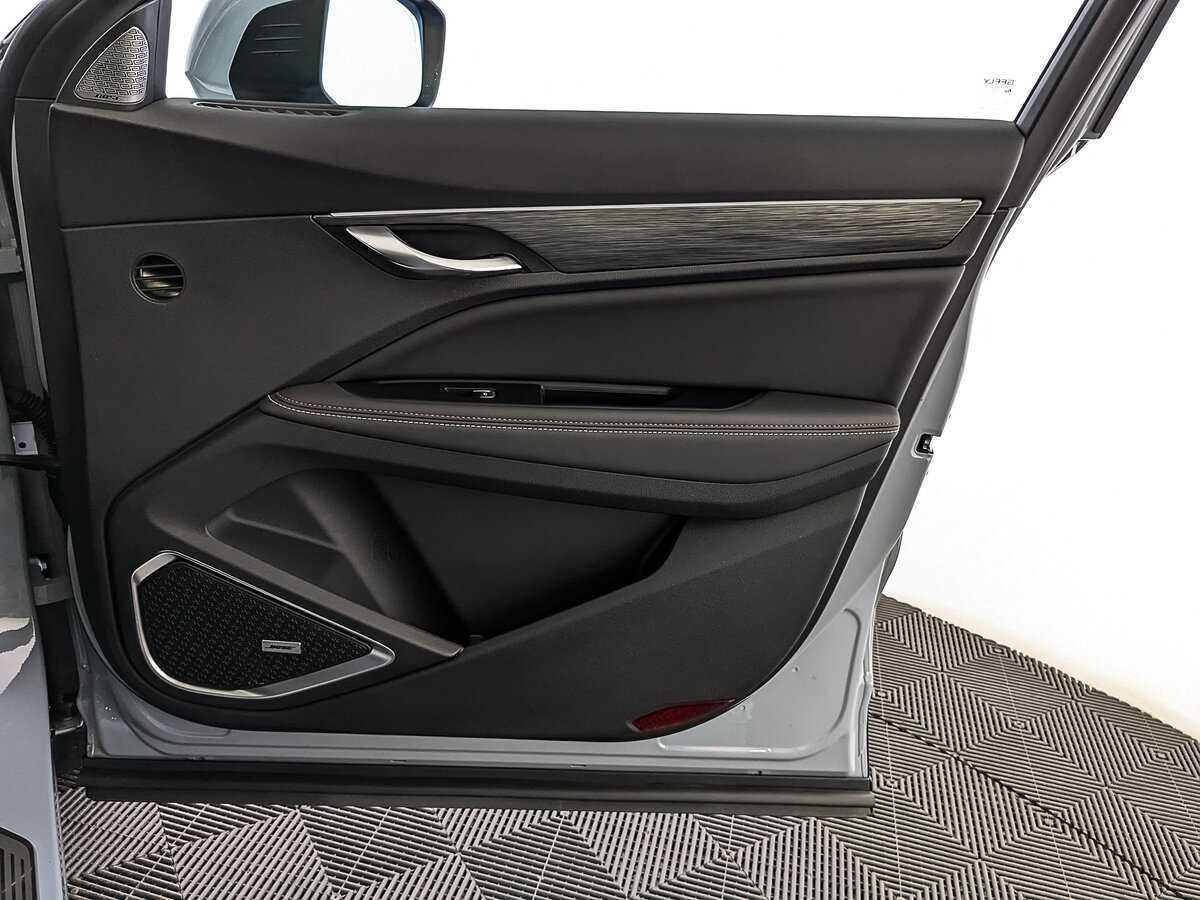 Geely Tugella с пробегом — 2023 год. Фото: #23