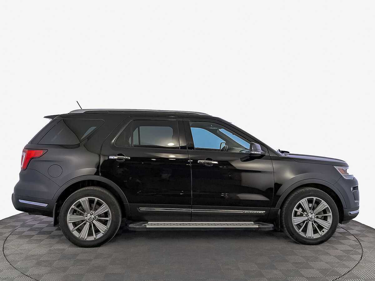 Ford Explorer с пробегом — 2019 год. Фото: #3
