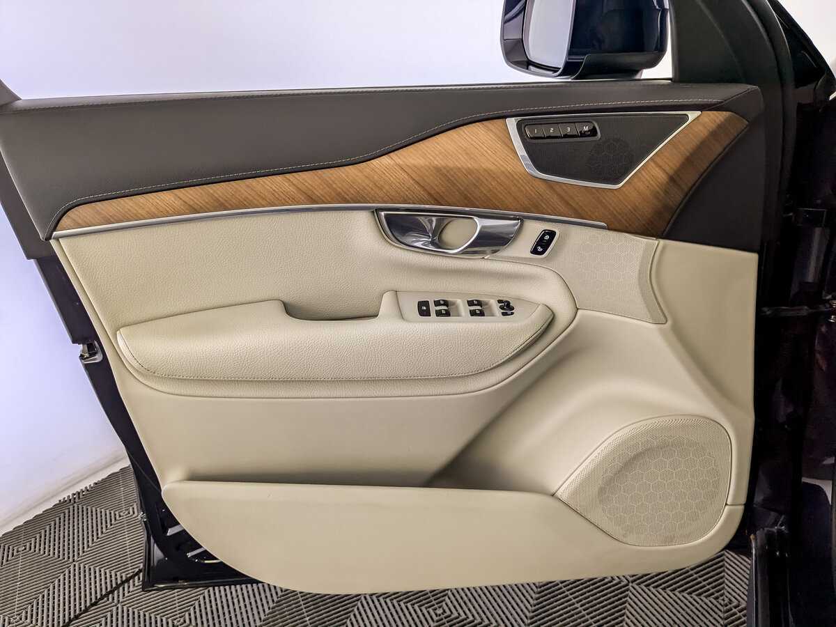 Volvo XC90 с пробегом — 2018 год. Фото: #16