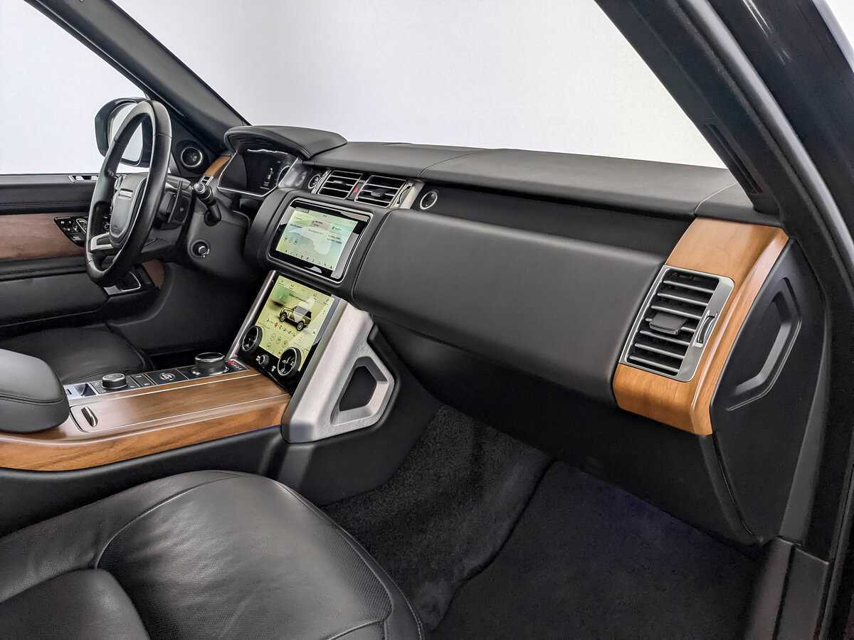 Land Rover Range Rover с пробегом — 2021 год. Фото: #10