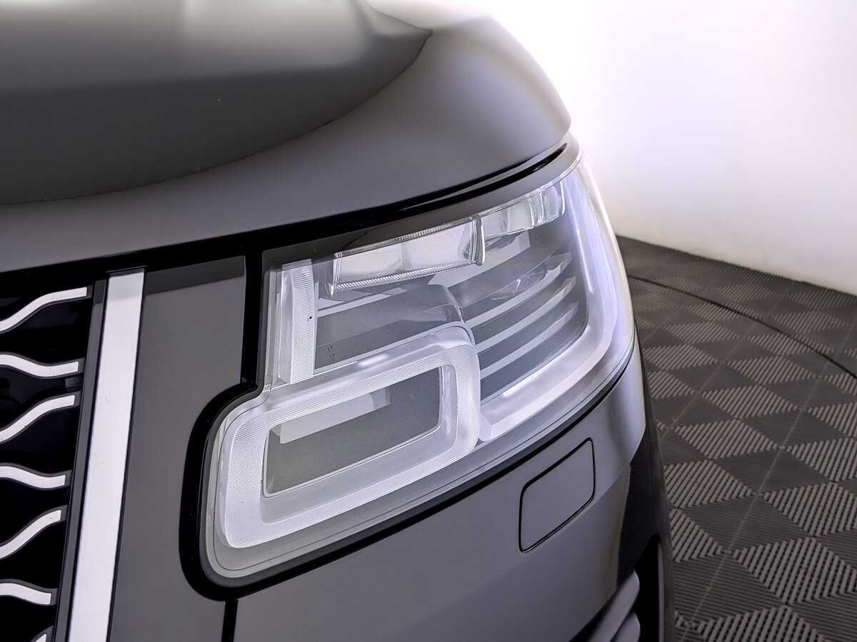 Land Rover Range Rover с пробегом — 2021 год. Фото: #16