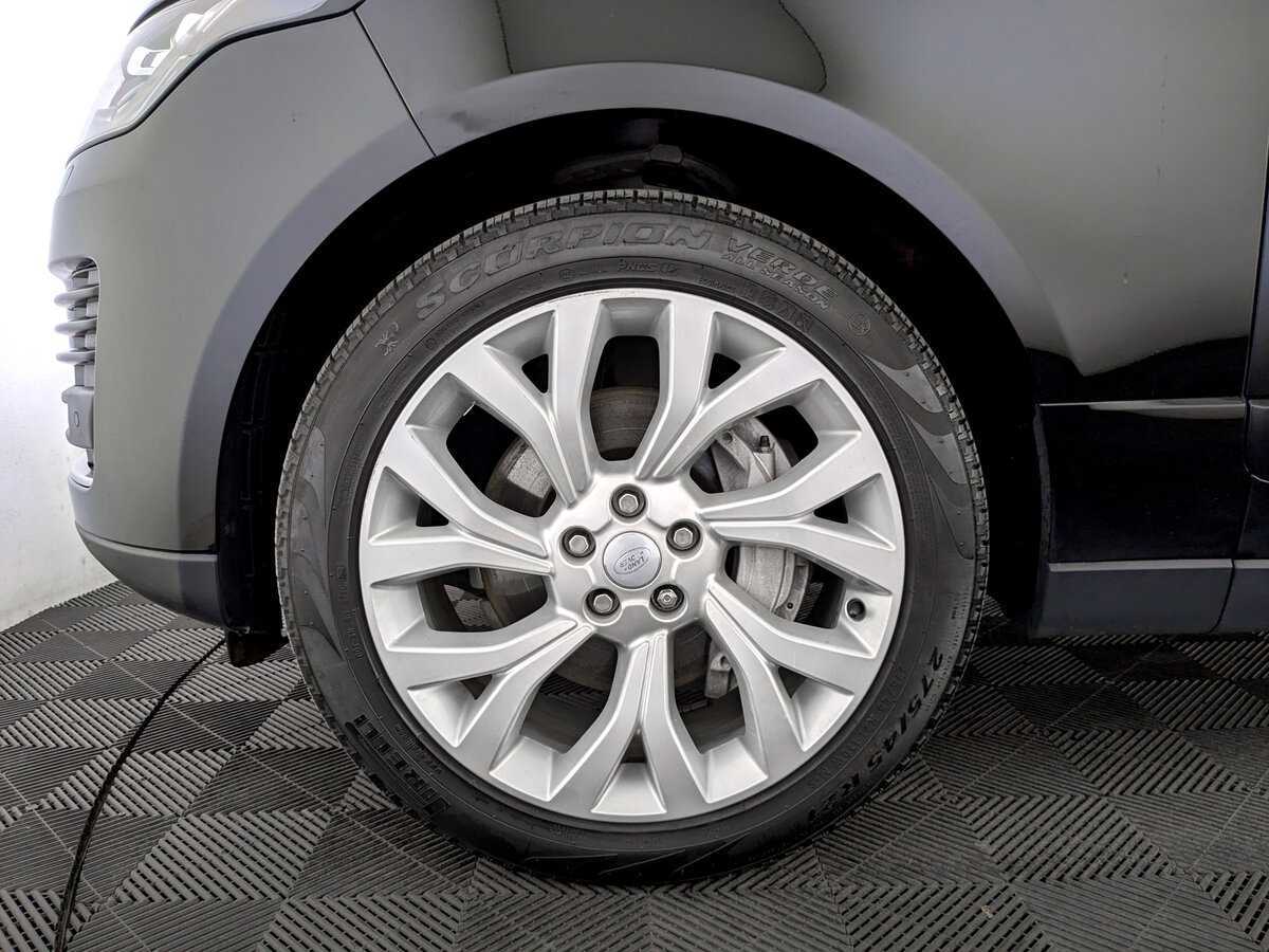 Land Rover Range Rover с пробегом — 2021 год. Фото: #17