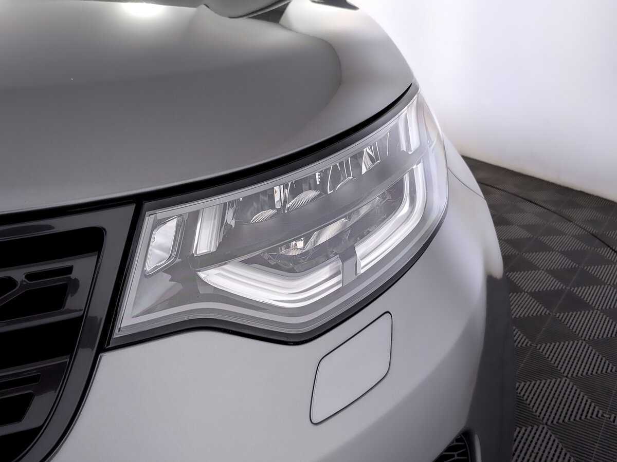 Land Rover Discovery с пробегом — 2017 год. Фото: #16