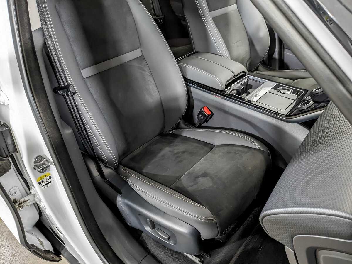 Land Rover Range Rover Velar с пробегом — 2019 год. Фото: #23