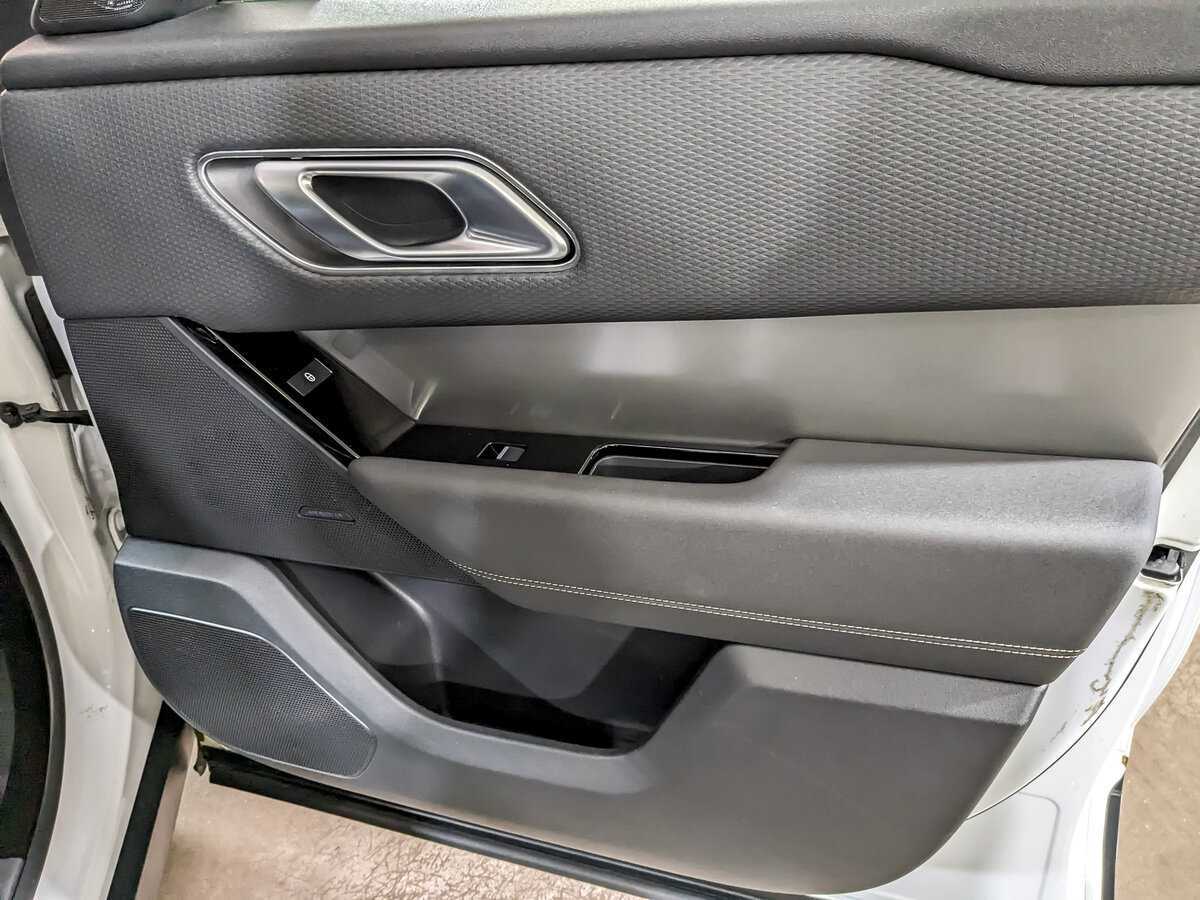 Land Rover Range Rover Velar с пробегом — 2019 год. Фото: #24