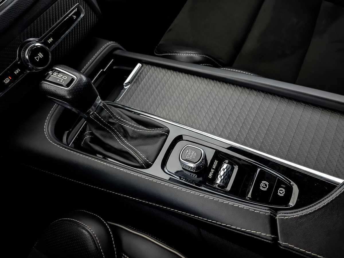 Volvo XC90 с пробегом — 2017 год. Фото: #26