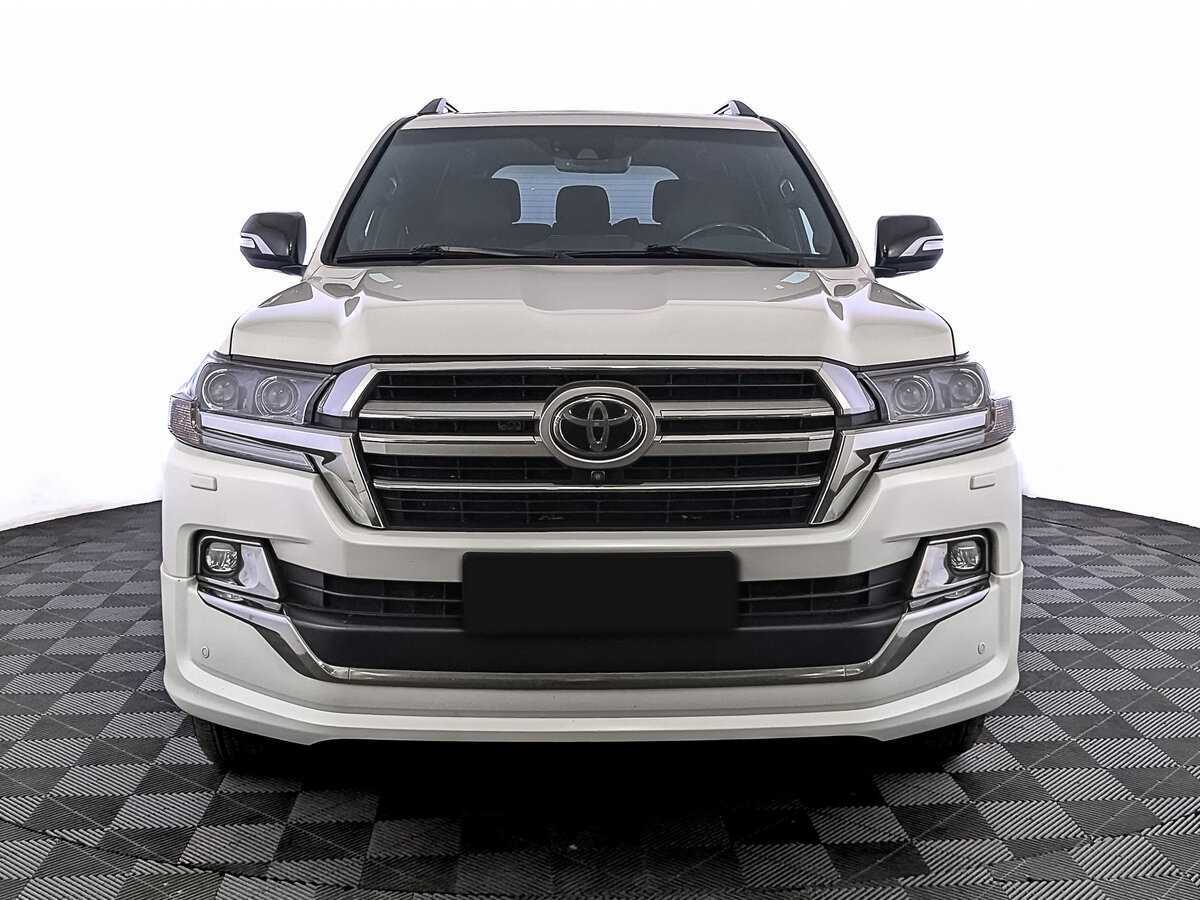 Toyota Land Cruiser с пробегом — 2019 год. Фото: #1