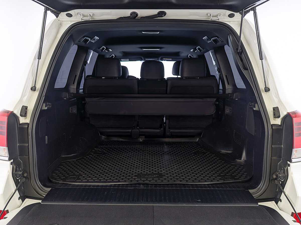 Toyota Land Cruiser с пробегом — 2019 год. Фото: #9