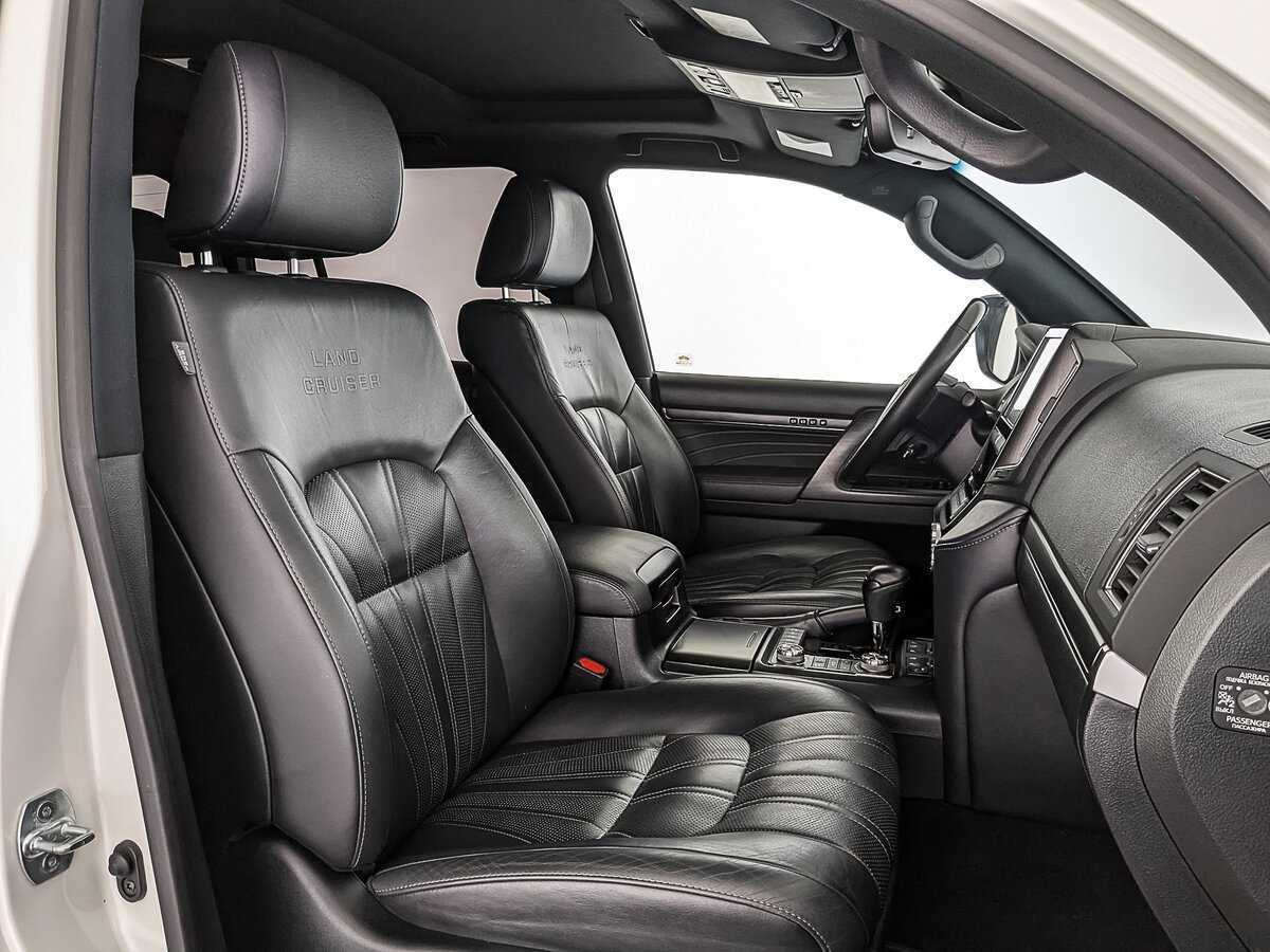 Toyota Land Cruiser с пробегом — 2019 год. Фото: #20