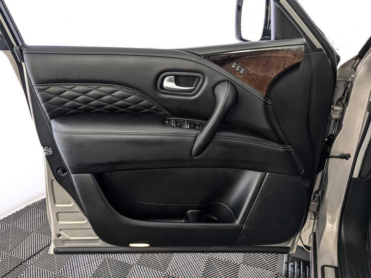 Infiniti QX80 с пробегом — 2019 год. Фото: #17