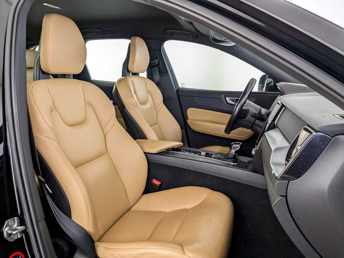 Volvo XC60 с пробегом — 2018 год. Фото: #21