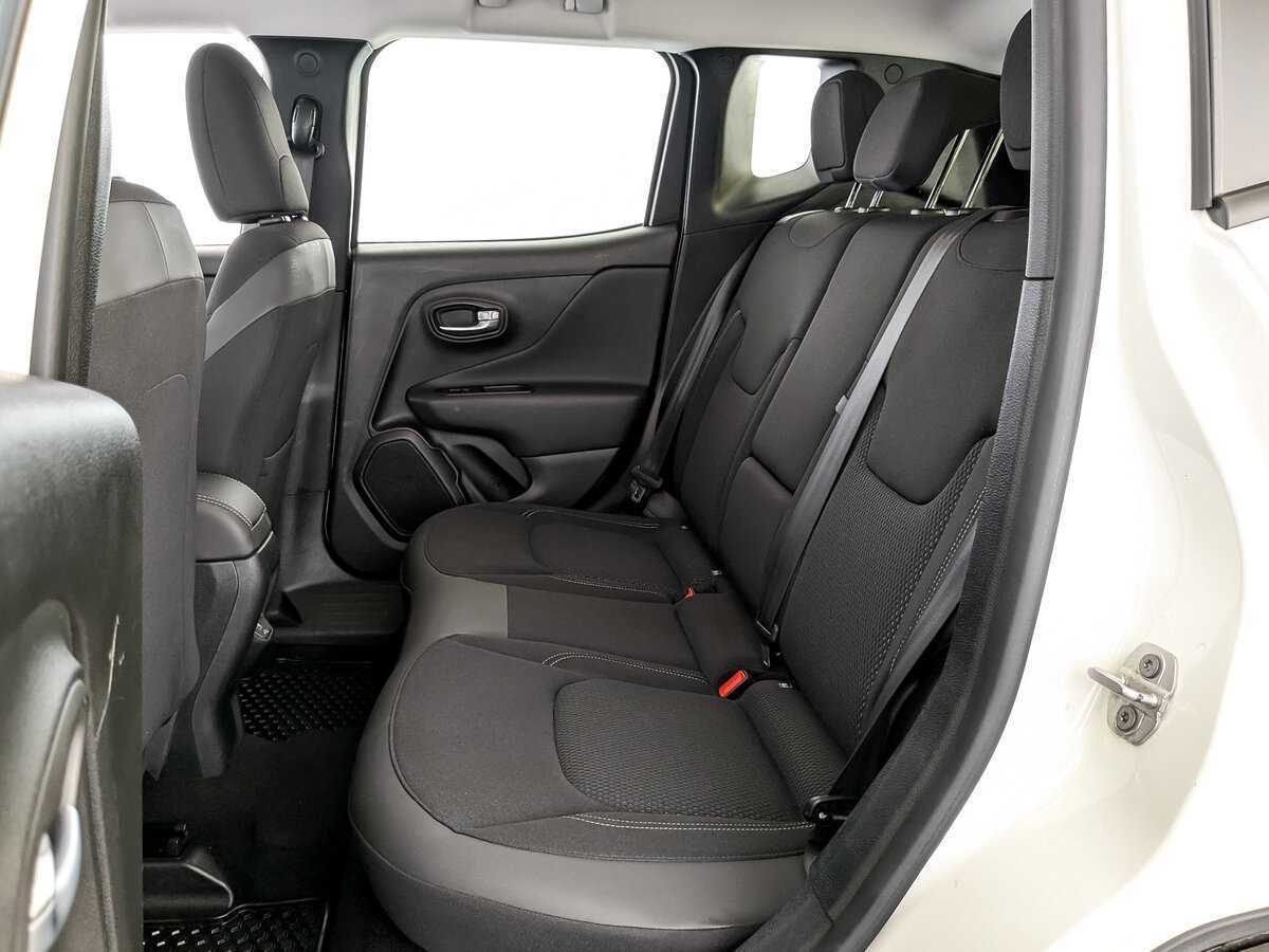 Jeep Renegade с пробегом — 2019 год. Фото: #11