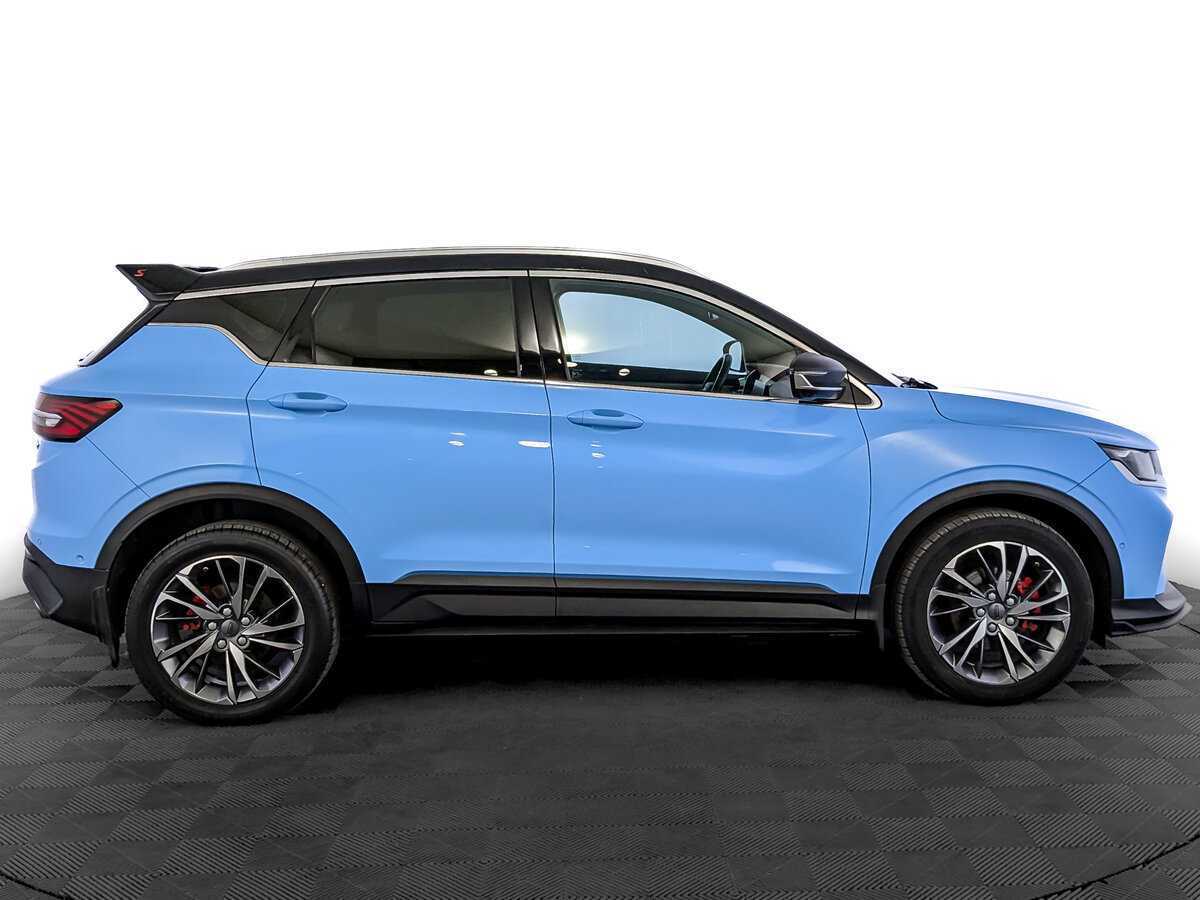 Geely Coolray с пробегом — 2022 год. Фото: #3