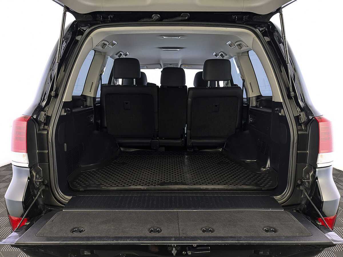 Toyota Land Cruiser с пробегом — 2019 год. Фото: #9